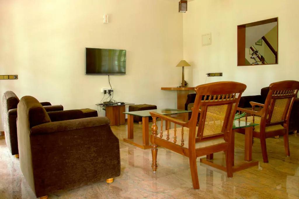 Villa Serena Bangalore Esterno foto